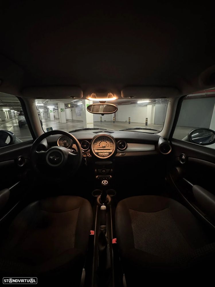 MINI 3 Portas Cooper D - 18