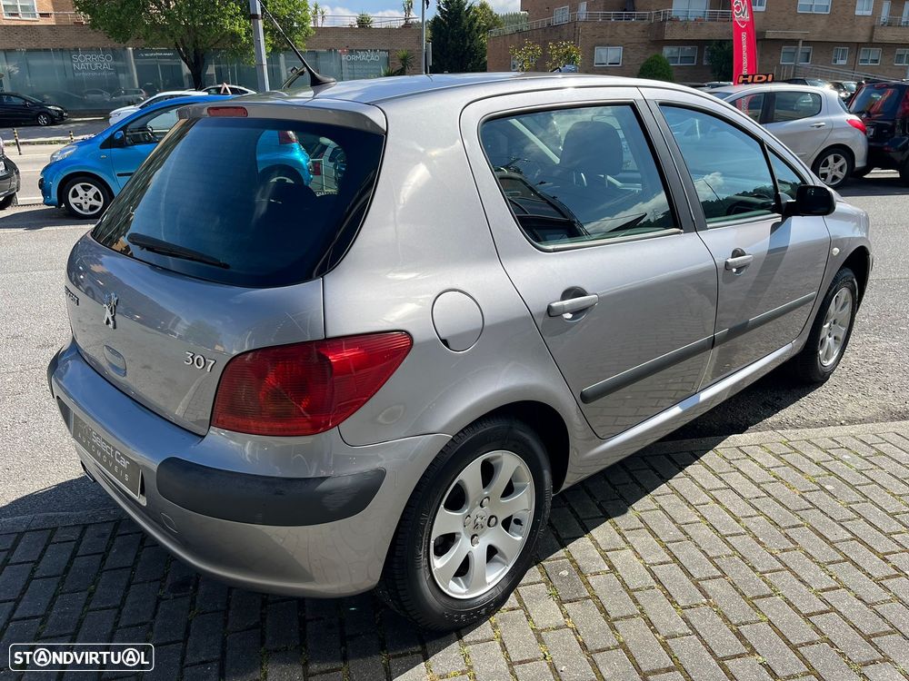 Peugeot 307 1.4 XR - 6
