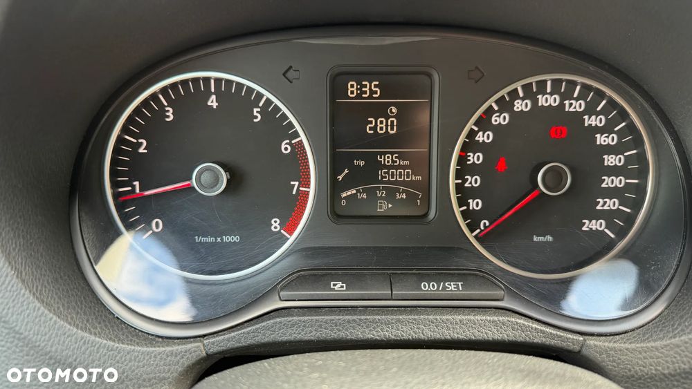 Volkswagen Polo 1.4 16V Comfortline - 10
