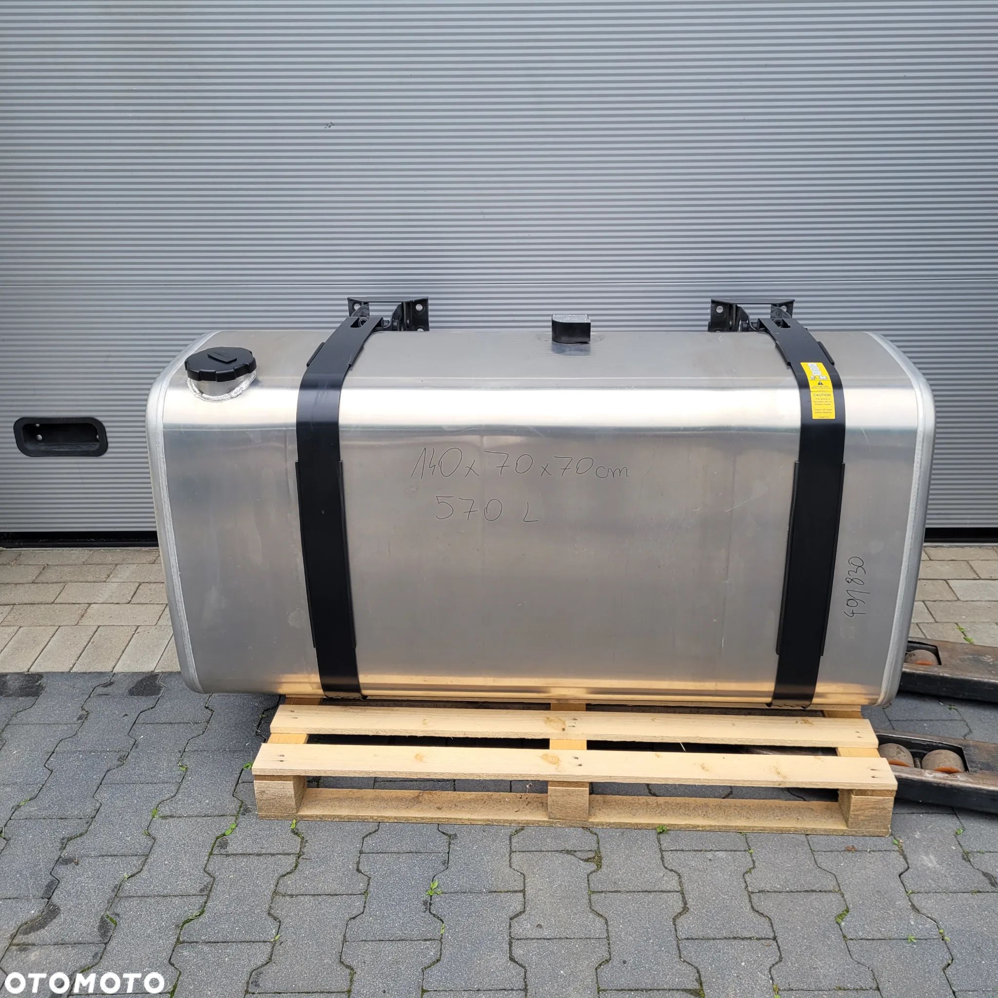 ZBIORNIK PALIWA VOLVO FH4 FH5 GAMA 140X70X70CM 21516453 570L CHWALIM116 - 1