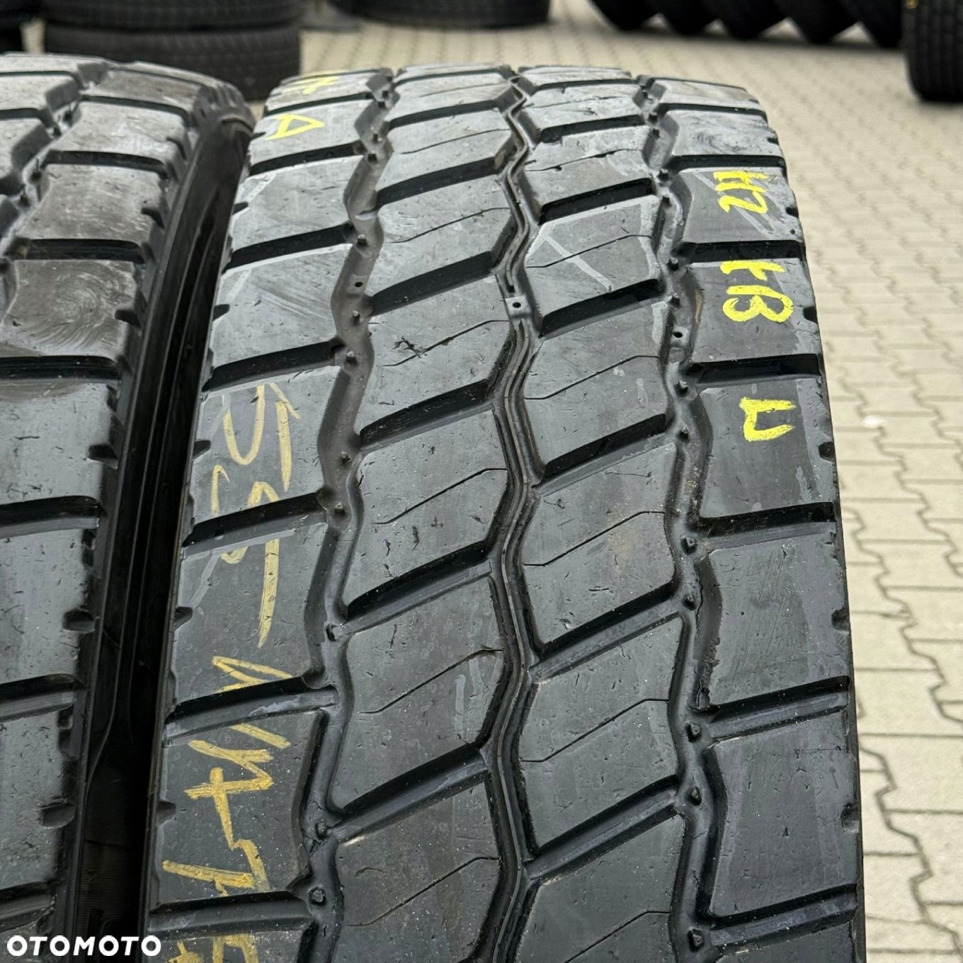 315/80R22.5 MICHELIN NAPĘD KOMPLET OPON NAPĘDOWYCH TYŁ 9-13mm TK557A - 5