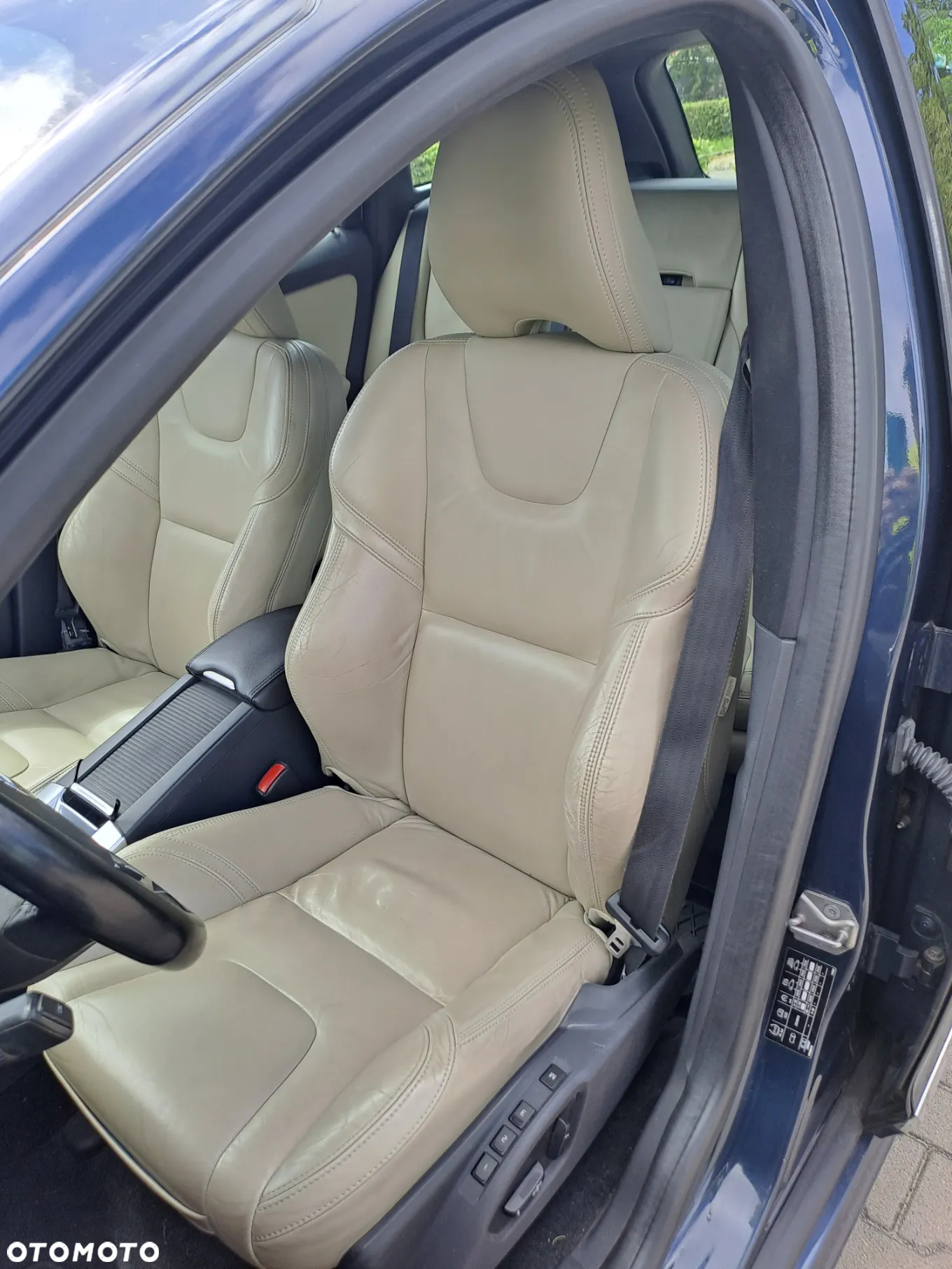 Volvo XC 60 2.4D AWD Summum - 12