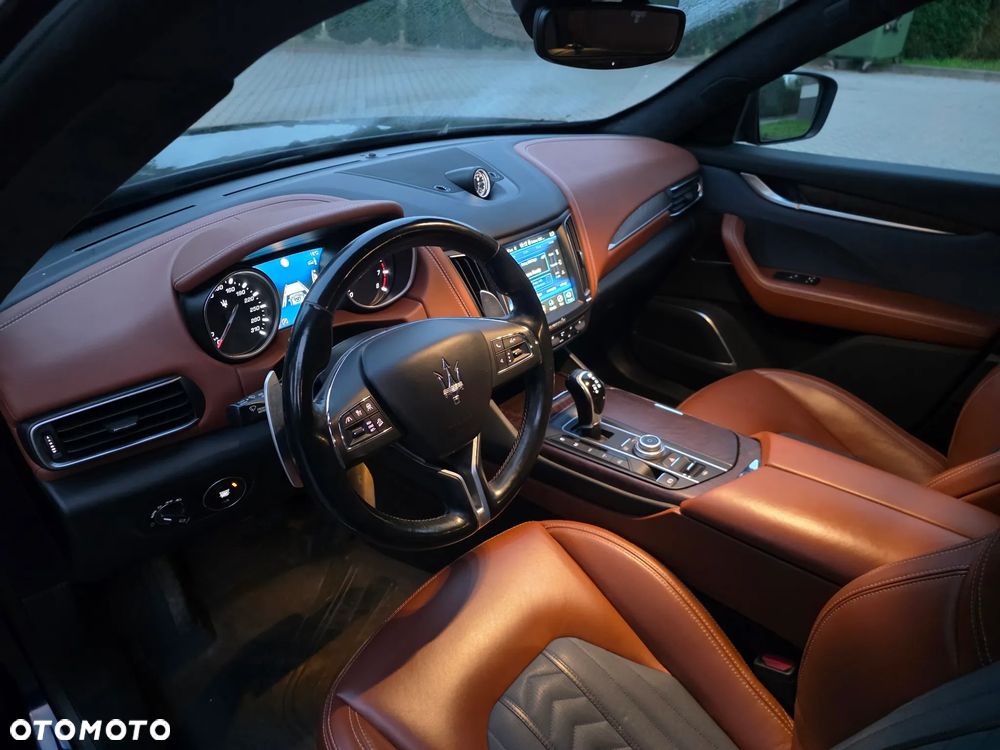 Maserati Levante S Q4 GranLusso - 19