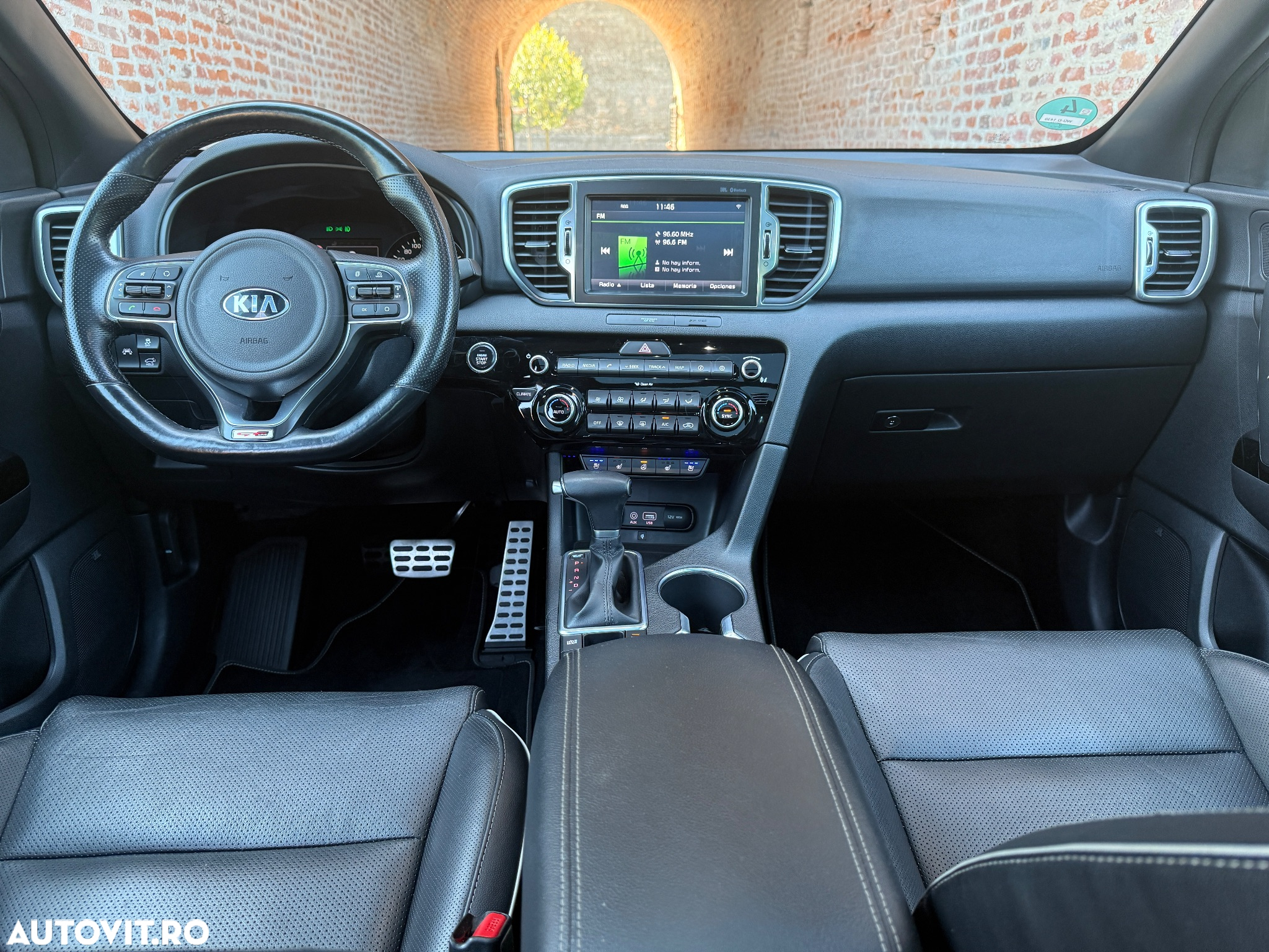 Kia Sportage 2,0 CRDI AWD Aut. GT Line - 24