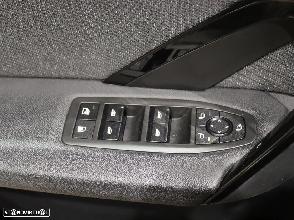 BMW X1 xDrive25e - 27