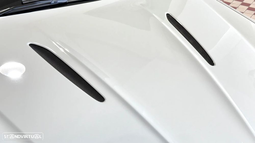 Aston Martin Vantage Coupe V8 - 20