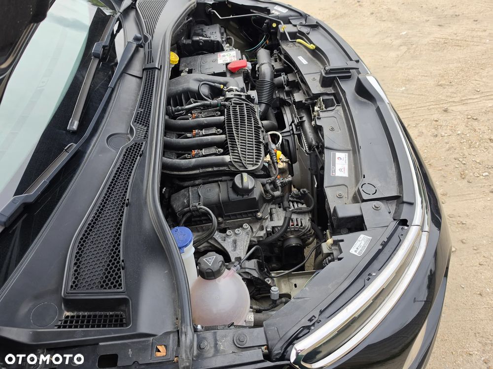 Citroën C3 Pure Tech 82 SHINE - 27