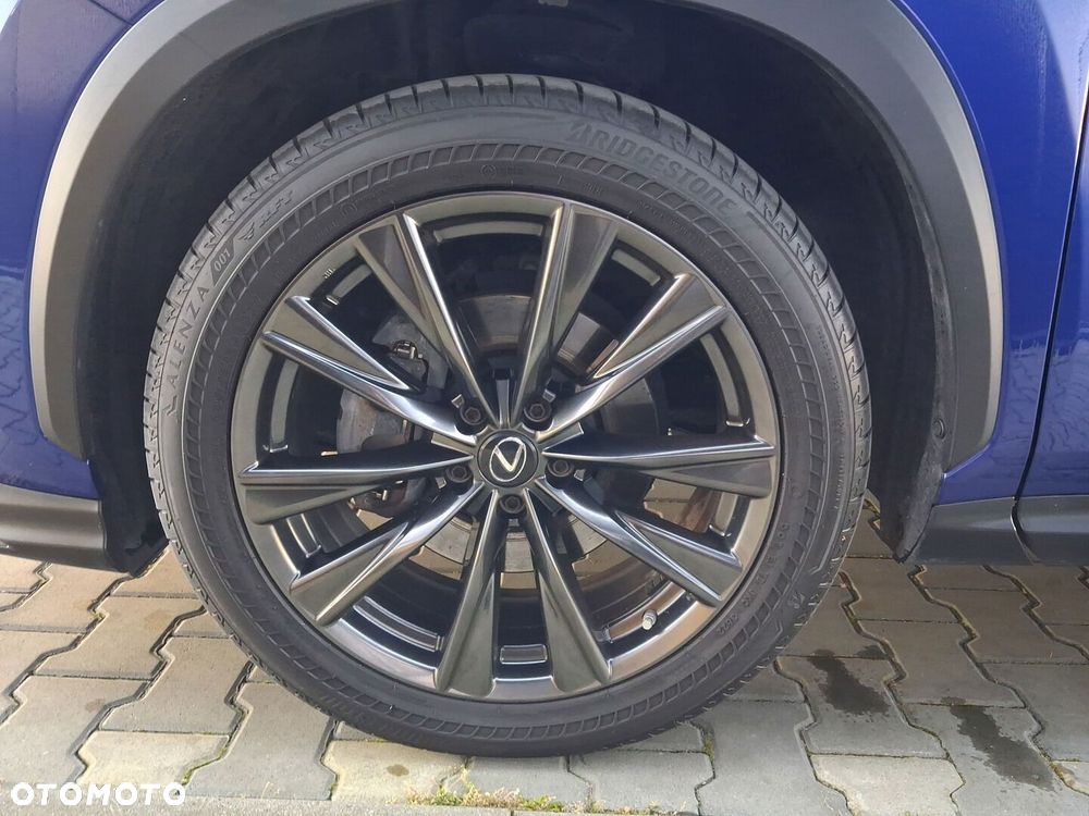 Lexus NX 350h F Sport AWD - 25