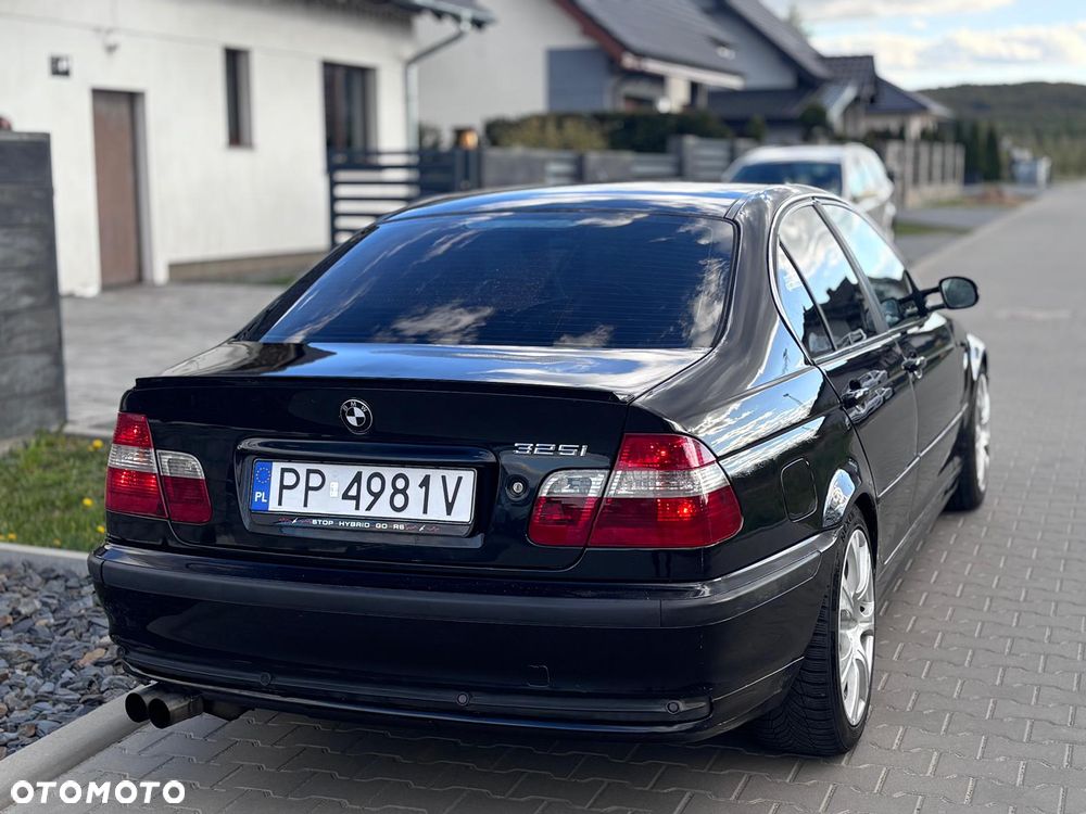 BMW Seria 3 325i - 5