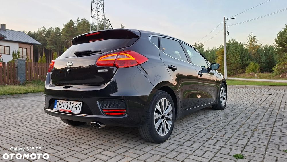 Kia Ceed 1.6 GDI Dream Team Edition - 20