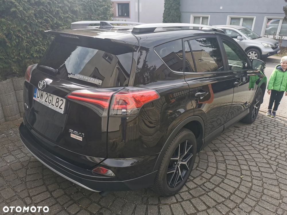 Toyota RAV4 2.0 D-4D Prestige 4x2 - 5