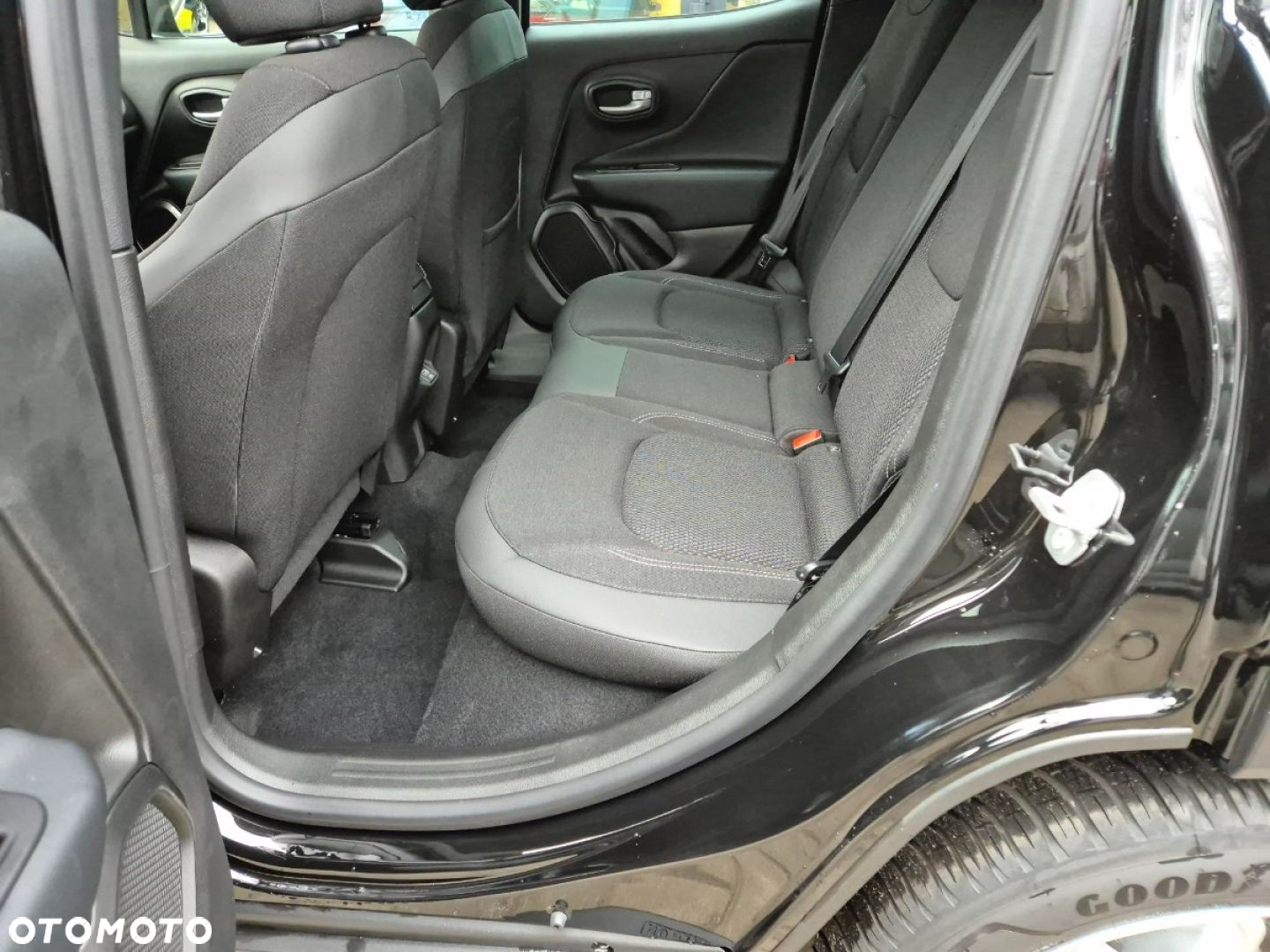 Jeep Renegade - 13