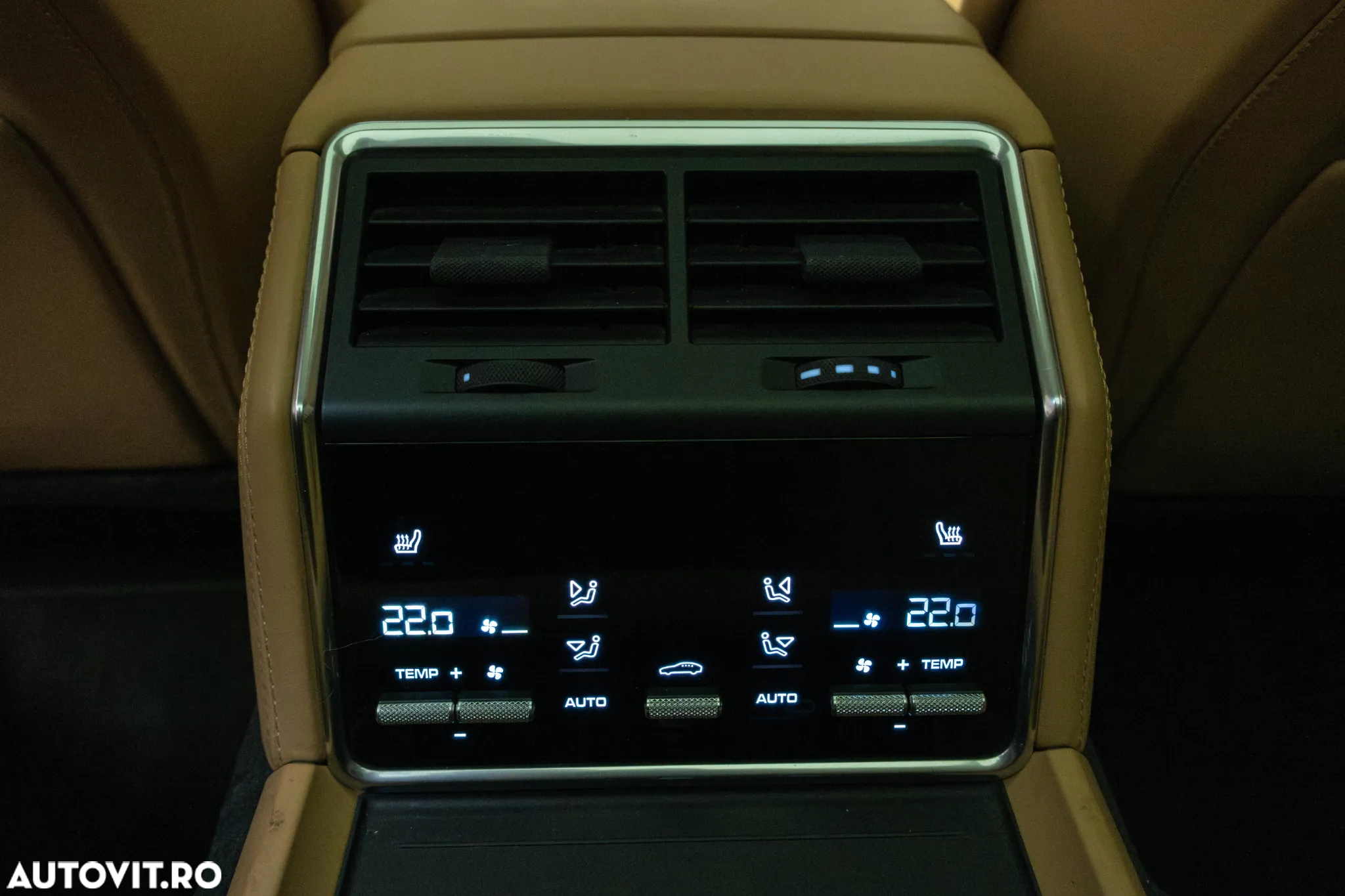 Porsche Panamera - 23