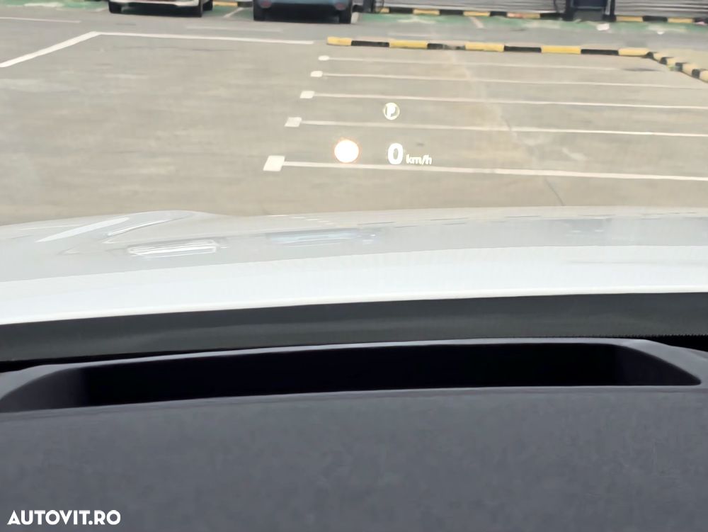 Land Rover Range Rover Velar 3.0 R-Dynamic HSE - 32