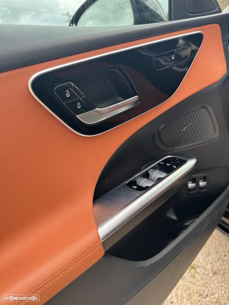 Mercedes-Benz C 300 e T 9G-TRONIC Avantgarde - 12