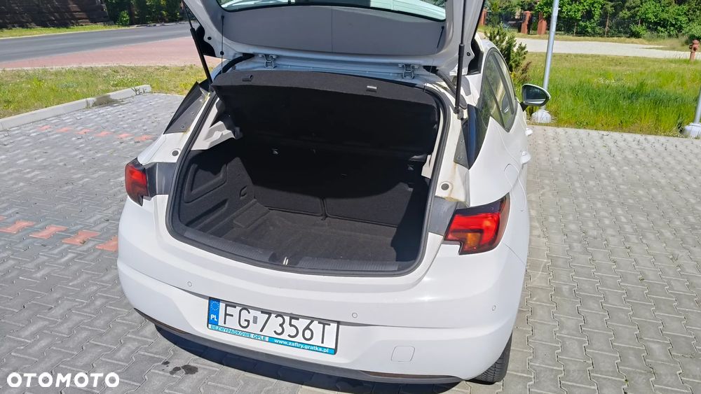 Opel Astra 1.4 T Dynamic - 9