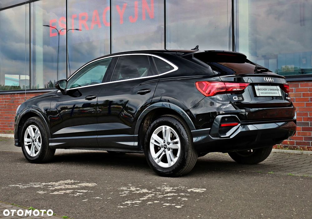Audi Q3 Sportback - 13