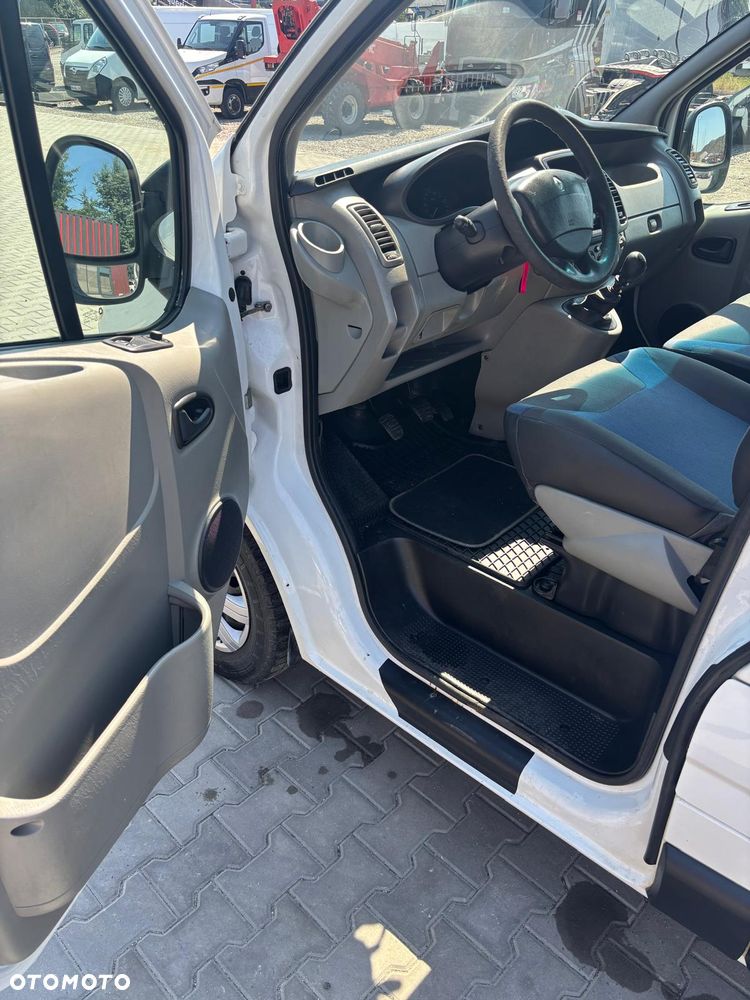 Renault TRAFIC - 7