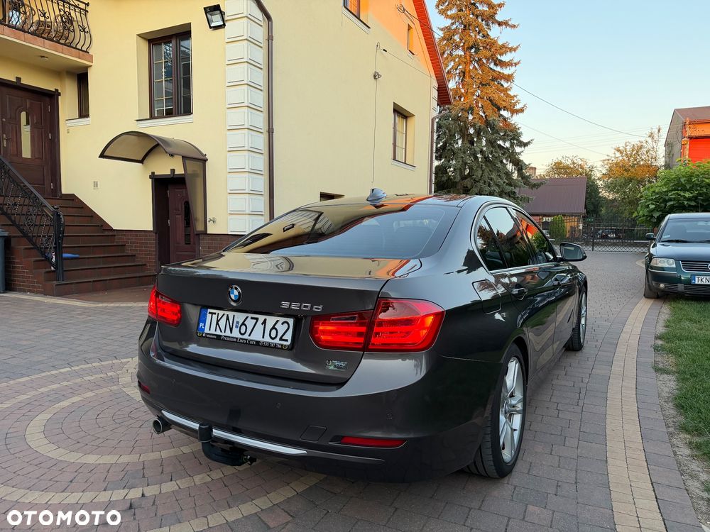 BMW Seria 3 320d Efficient Dynamic Edition Modern Line - 17