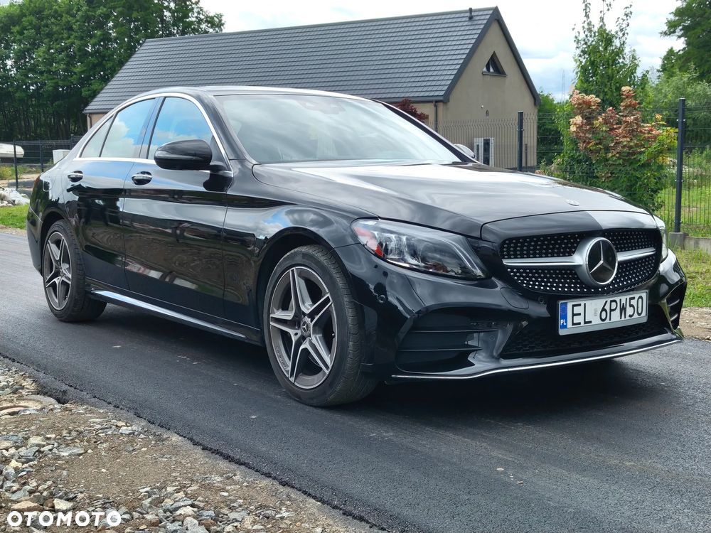 Mercedes-Benz Klasa C 300 4Matic 9G-TRONIC AMG Line - 2