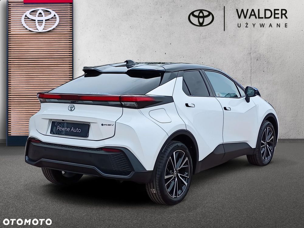 Toyota C-HR - 11