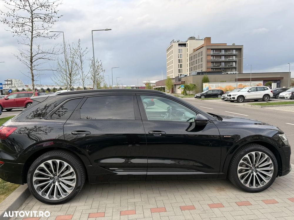 Audi e-tron - 8