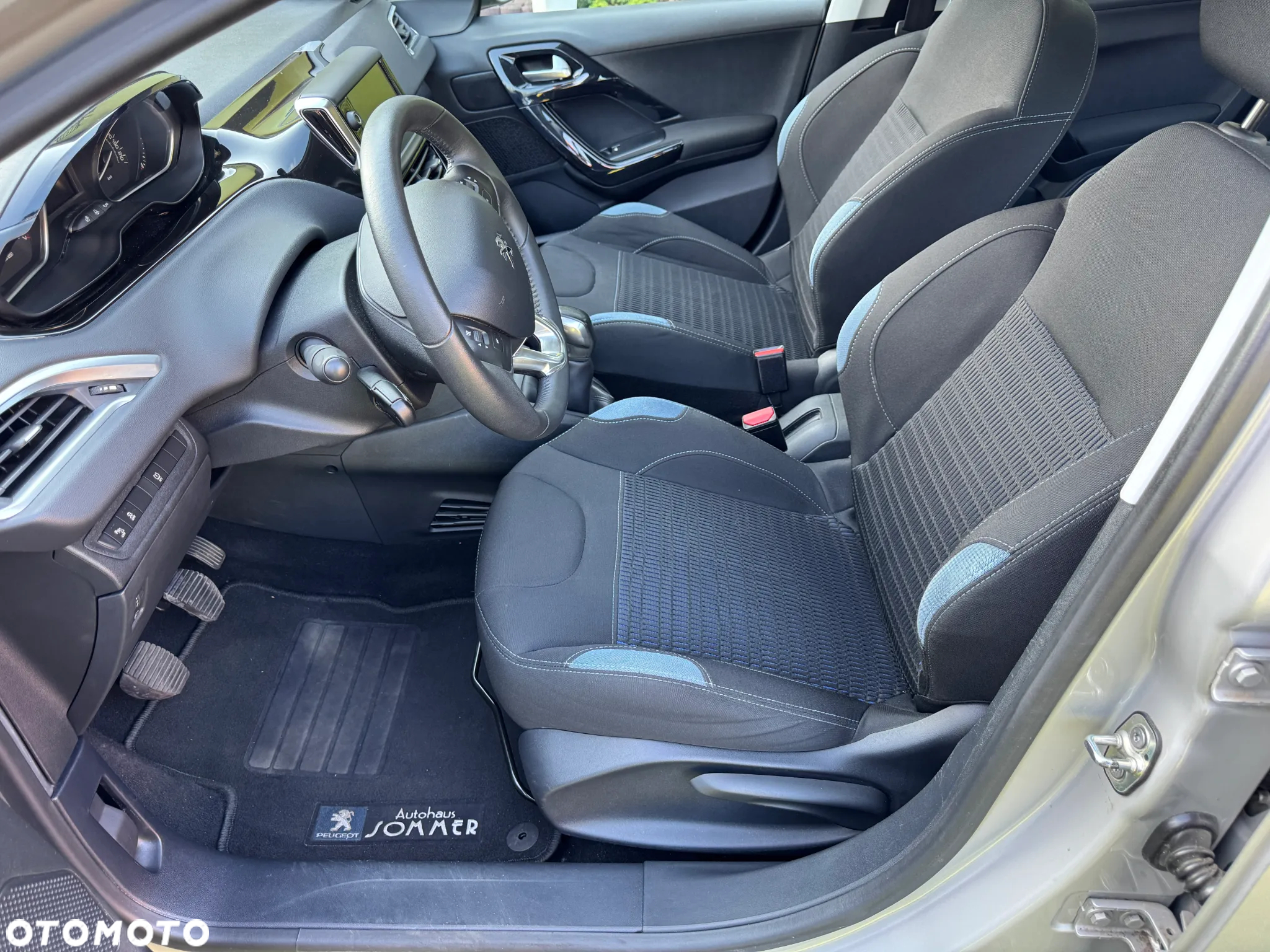 Peugeot 208 120 VTI Allure - 22