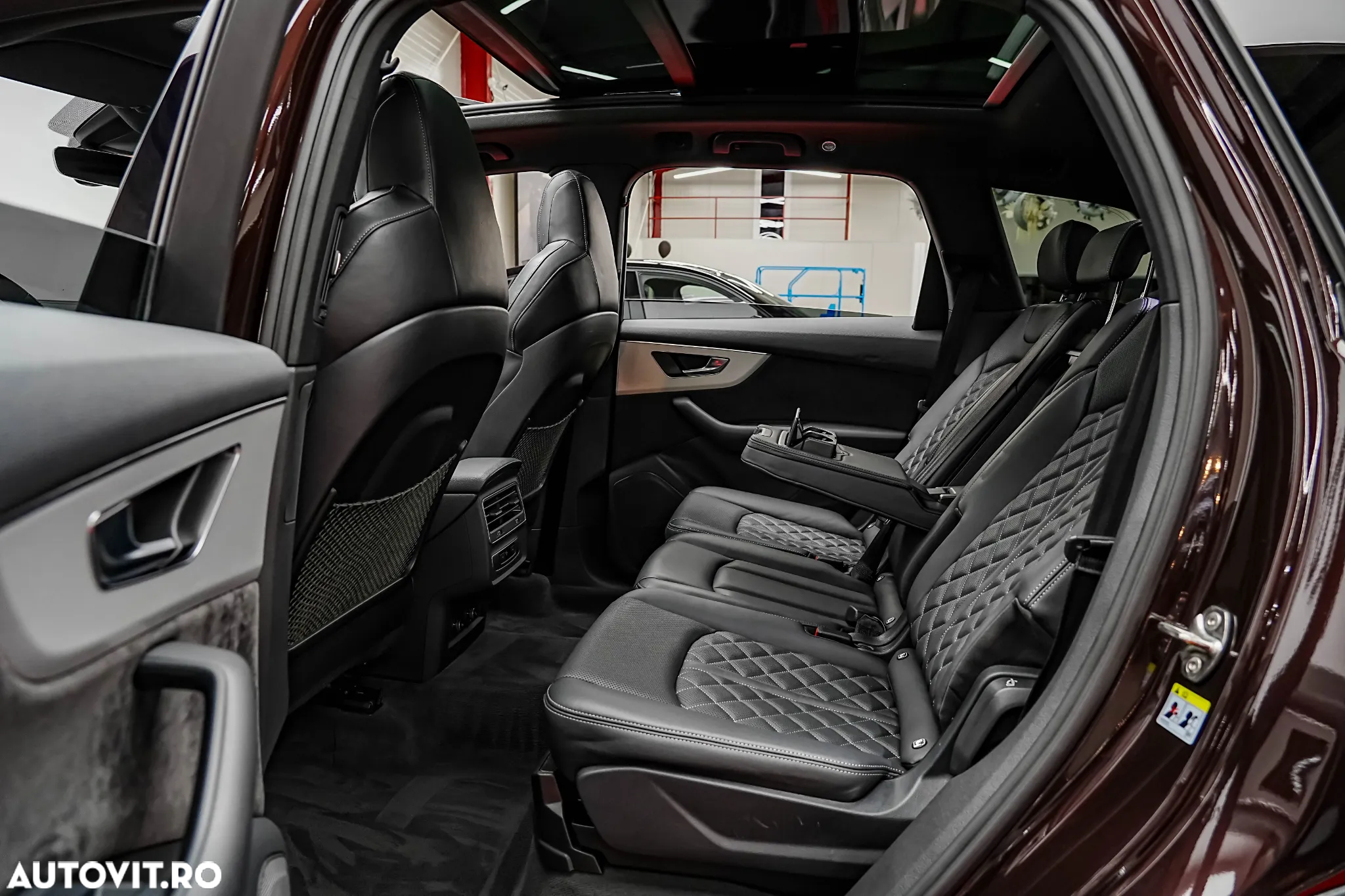 Audi Q7 55 TFSI e quattro Tiptronic PHEV S Line - 6