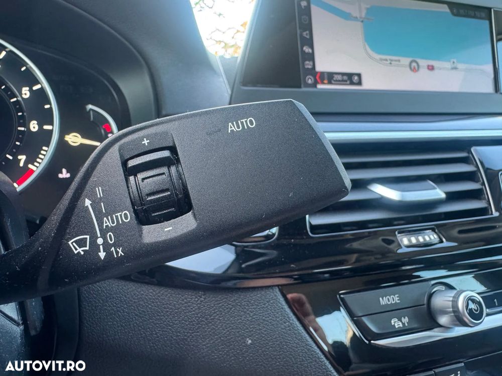 BMW Seria 5 530i Aut. Sport Line - 25