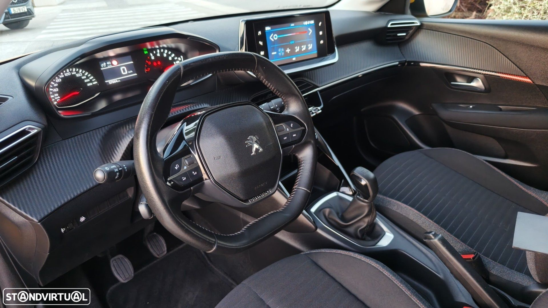 Peugeot 208 1.2 PureTech Active - 42