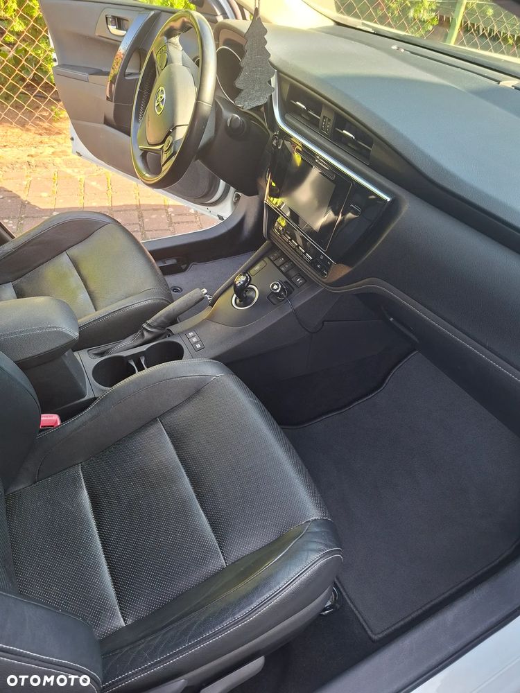 Toyota Auris - 3