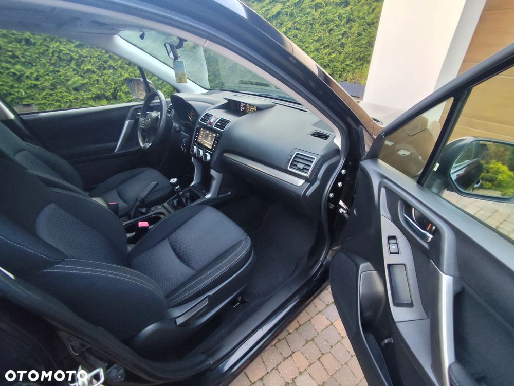 Subaru Forester 2.0i Exclusive EU6 - 8