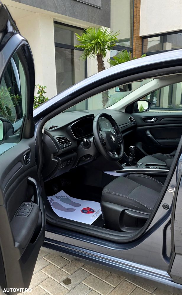 Renault Megane TCe 140 GPF Equilibre - 15