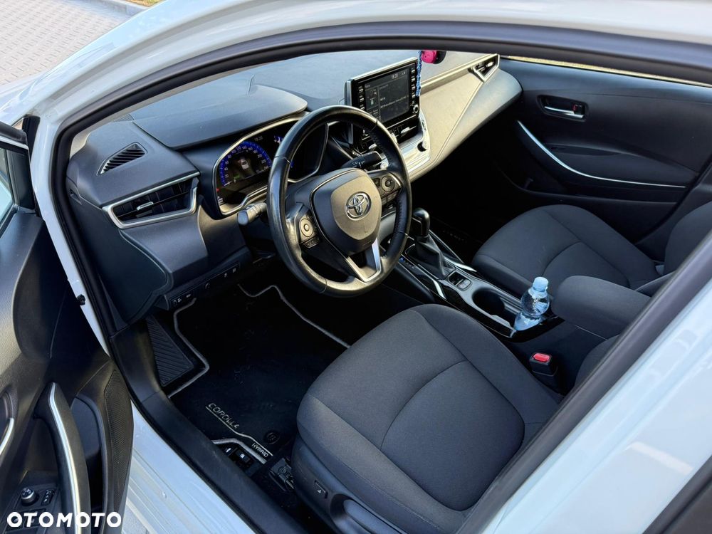 Toyota Corolla - 4