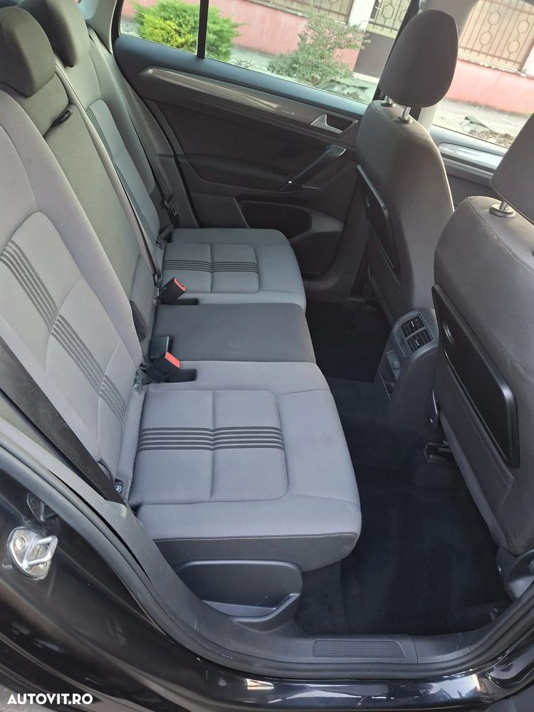Volkswagen Golf - 13