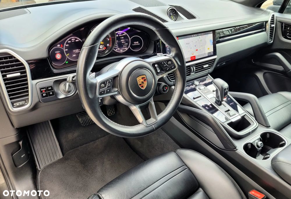 Porsche Cayenne E-Hybrid - 9