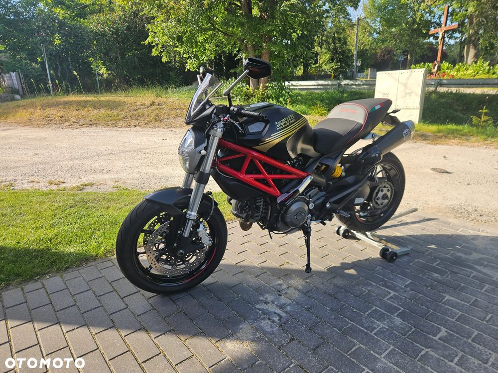 Ducati Monster - 1