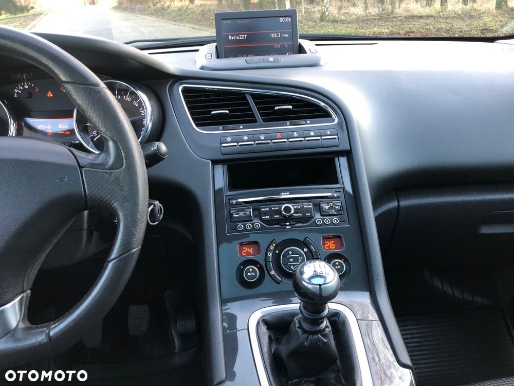 Peugeot 5008 155 THP Premium - 19