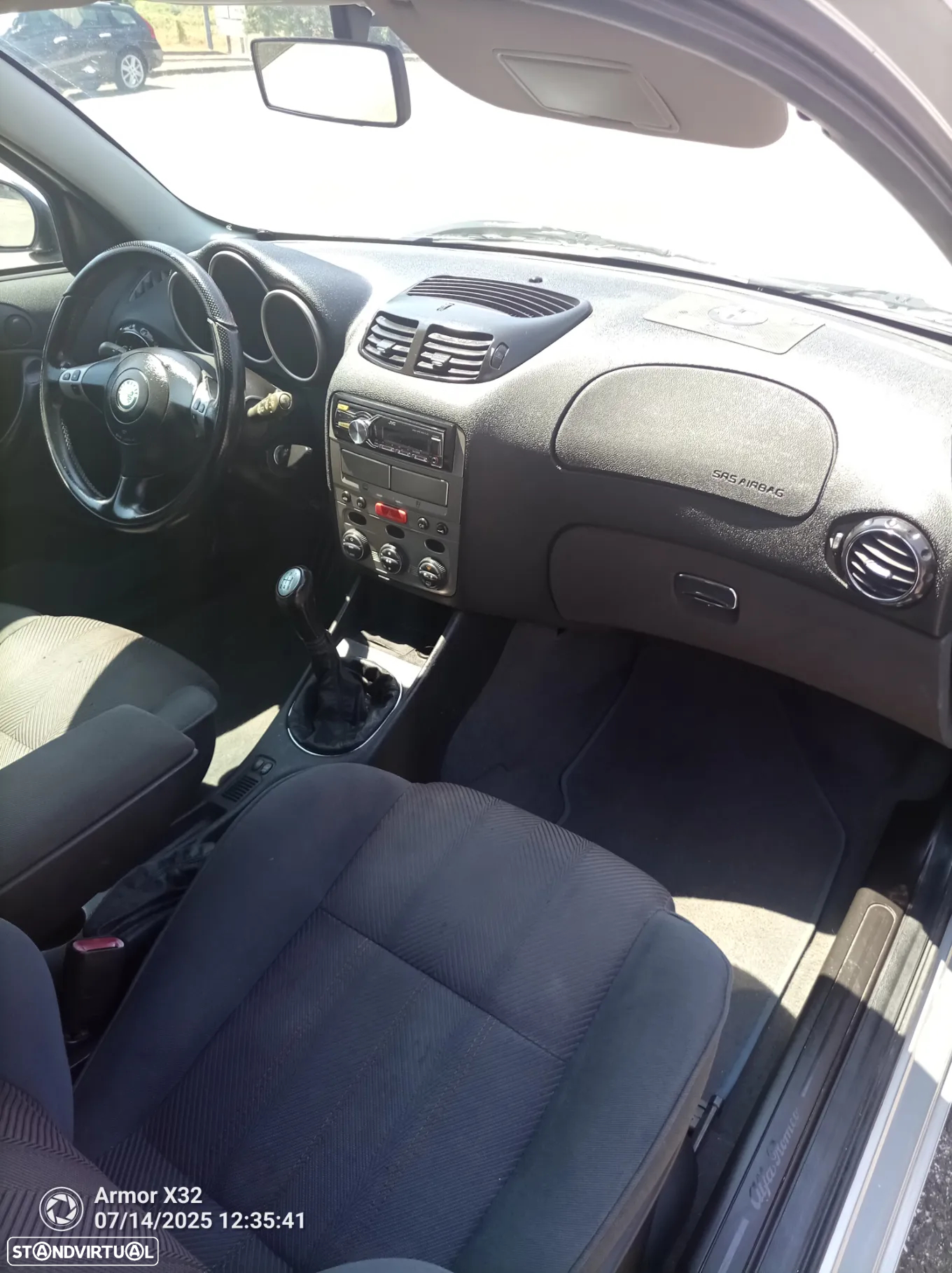 Alfa Romeo 147 1.6 TS Distinctive - 14