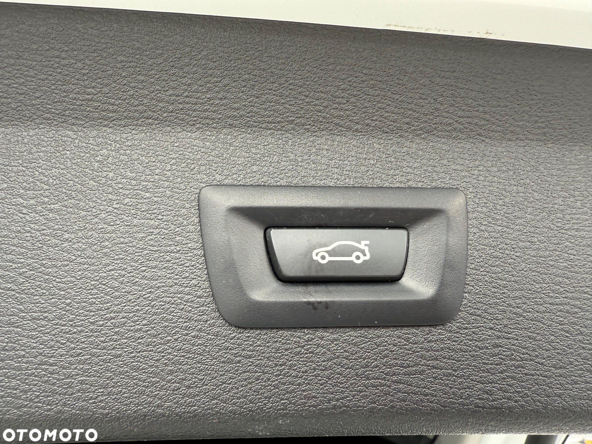 BMW X1 sDrive18i Advantage - 21