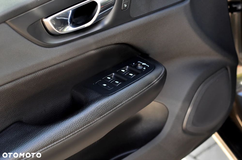 Volvo V60 D3 AWD Geartronic Inscription - 15