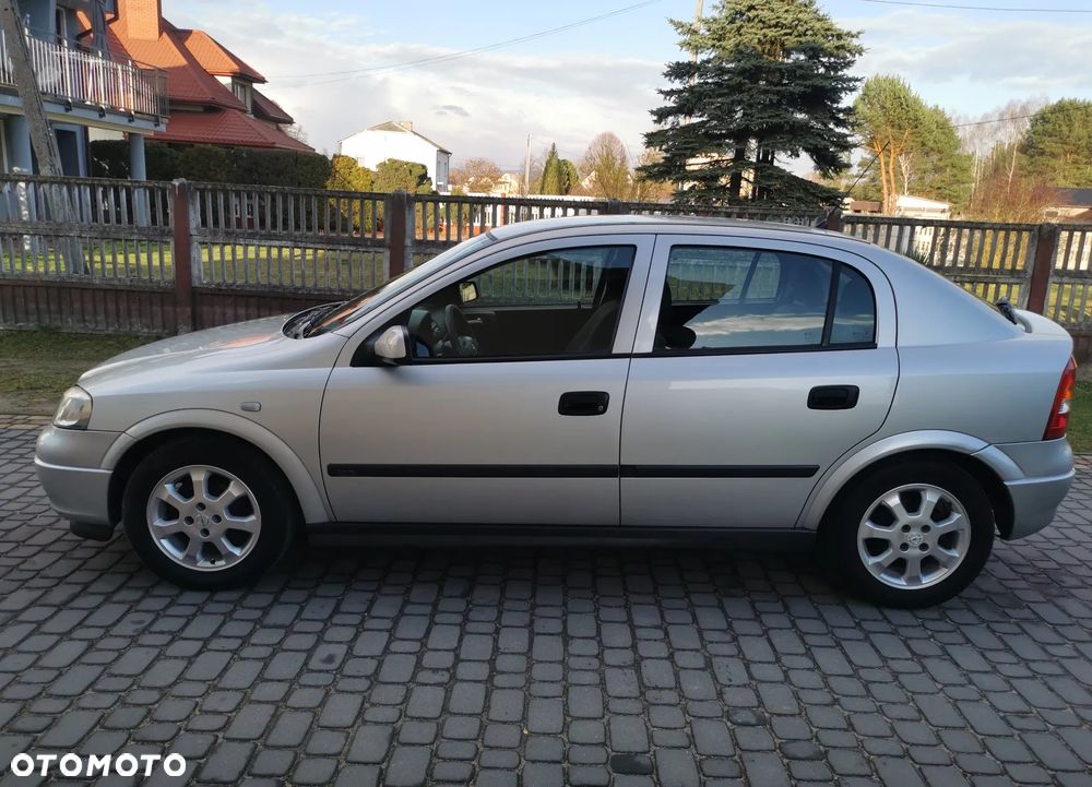 Opel Astra - 12