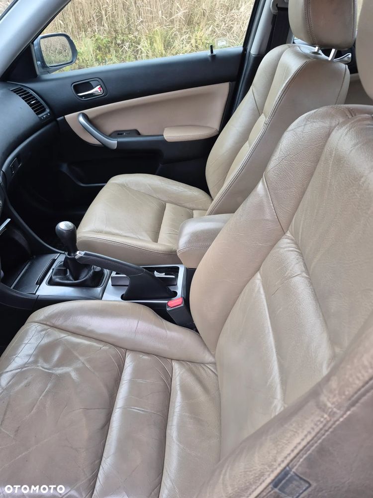 Honda Accord 2.0 Comfort - 16