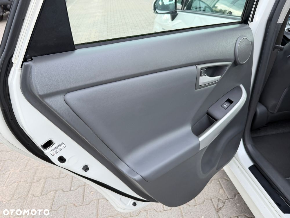 Toyota Prius 1.8 HSD Premium - 27
