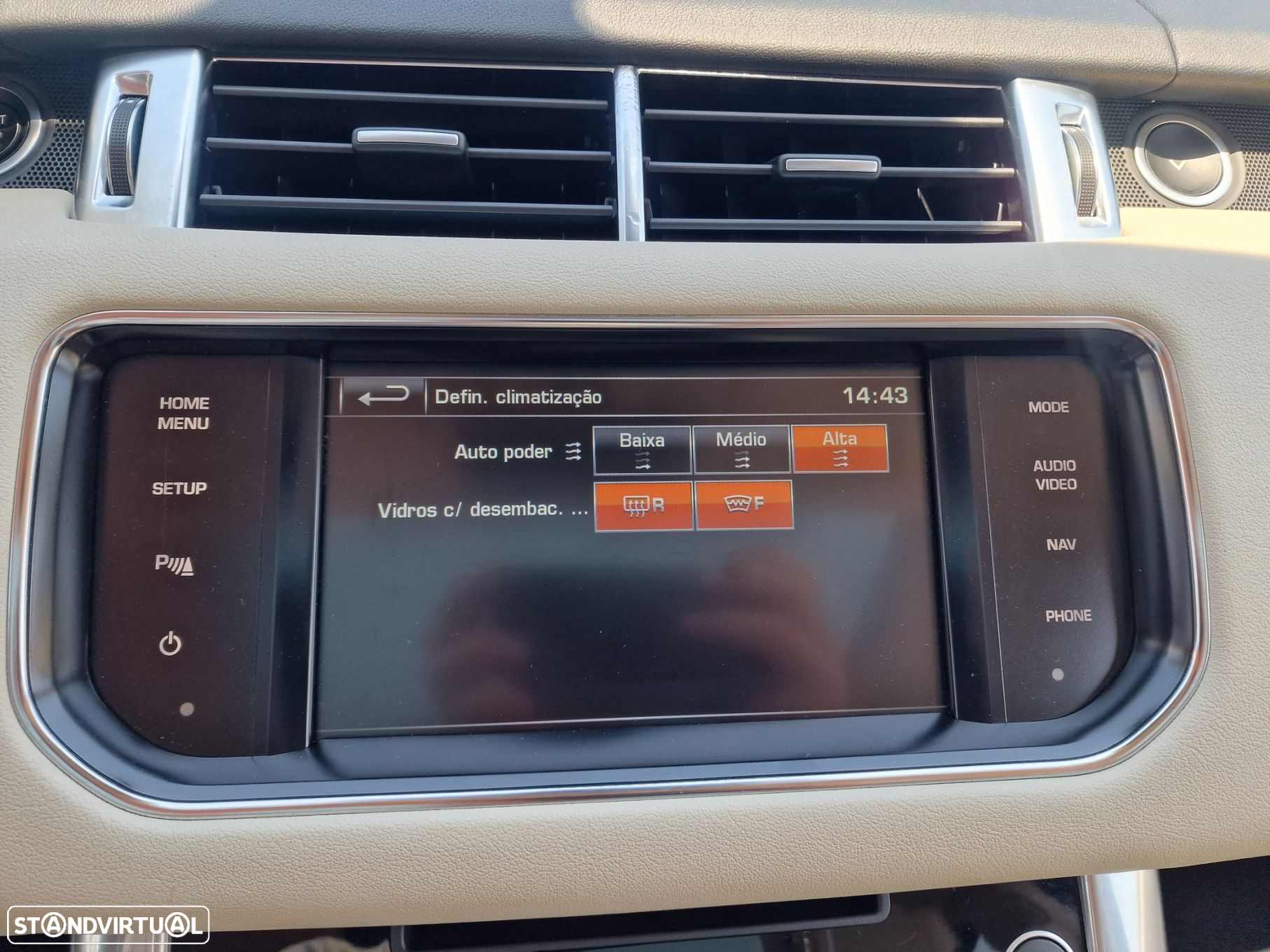 Land Rover Range Rover Sport 3.0 SDV6 HSE Dynamic - 42