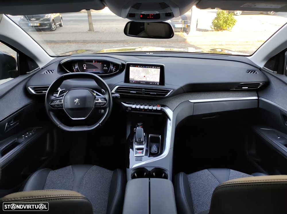 Peugeot 5008 1.5 BlueHDi Allure Pack EAT8 - 21
