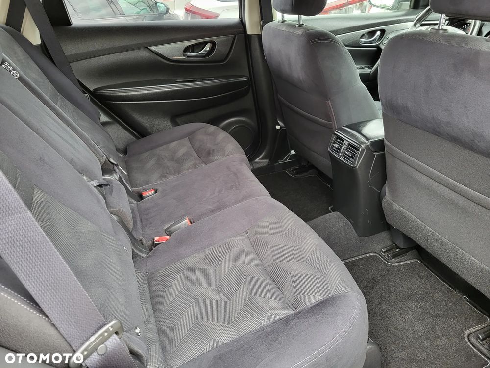Nissan X-Trail 1.6 DIG-T N-Connecta - 25