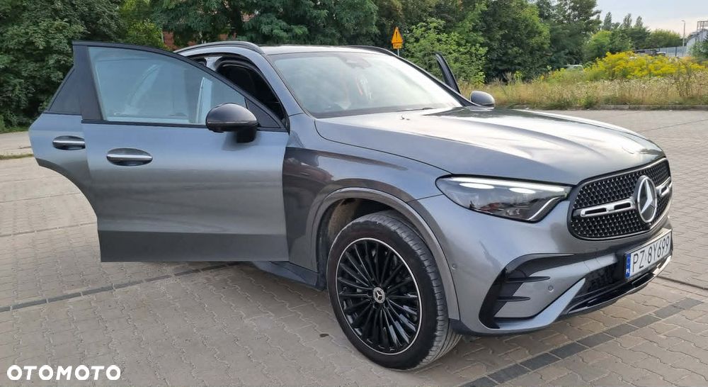 Mercedes-Benz GLC 400 e PHEV 4-Matic AMG Line - 25
