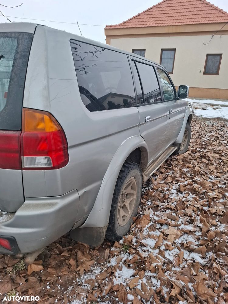 Mitsubishi Pajero - 7