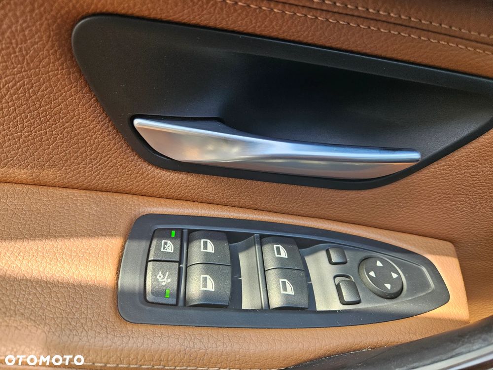 BMW Seria 3 - 12